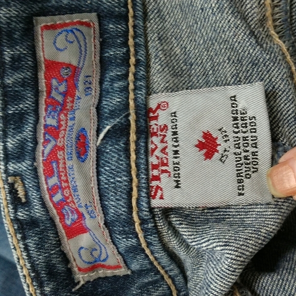 Silver Capris Size 30 - Picture 8 of 11